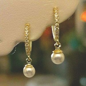 18KT GOLD/925 STERLING SILVER PEARL DANGLE CRYSTAL DIAMOND CZ HUGGIE HOOPS☆NEW
